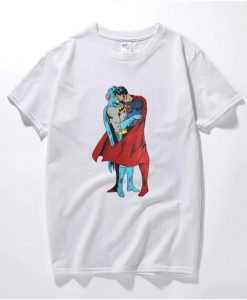 Batman VS Superman Kissing T-Shirt