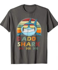 Retro Vintage Daddy Shark Tshirt