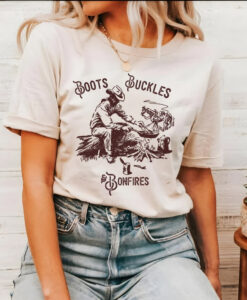 boots buckles tshirt